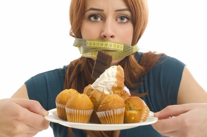 Nhịn ăn để giảm cân dễ mắc phải bệnh dạ dày